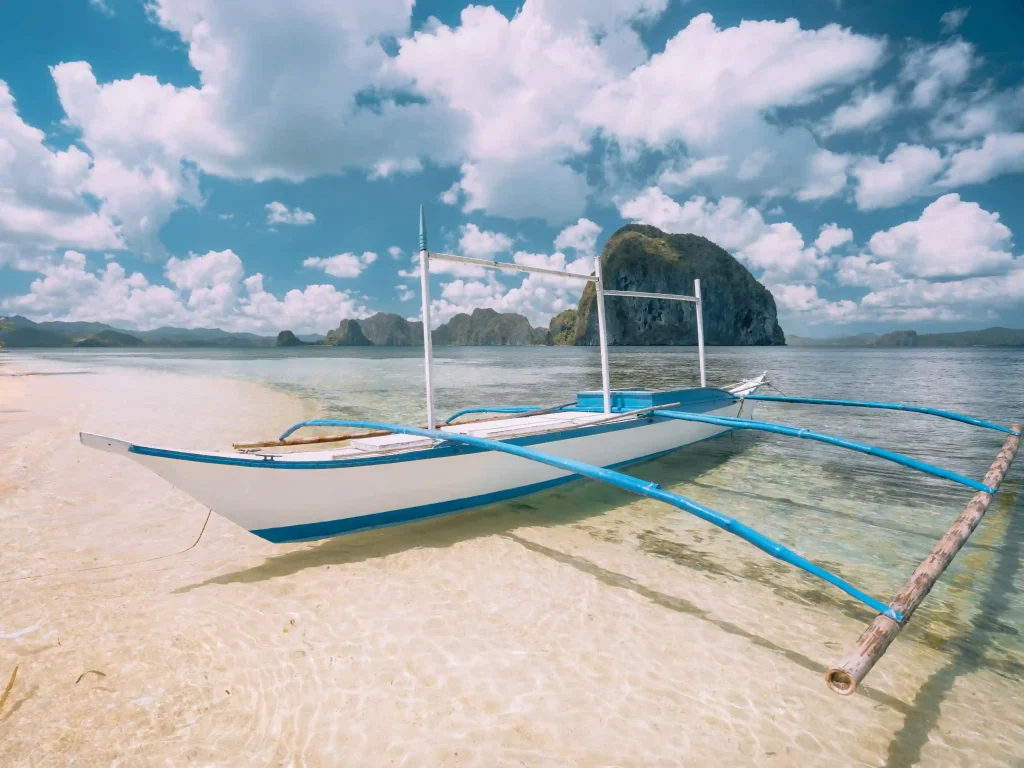Bangka, barco típico filipino Bangka, barco típico filipino